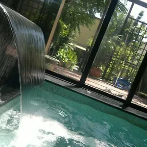 La Casa Con Piscina Riscaldata Interna Anna Luxury Garden Appartement Pise